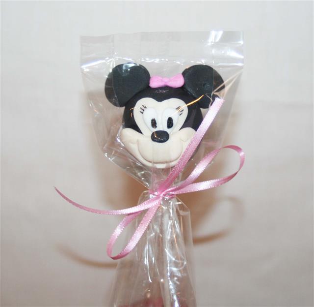 Minnie mouse cake pops